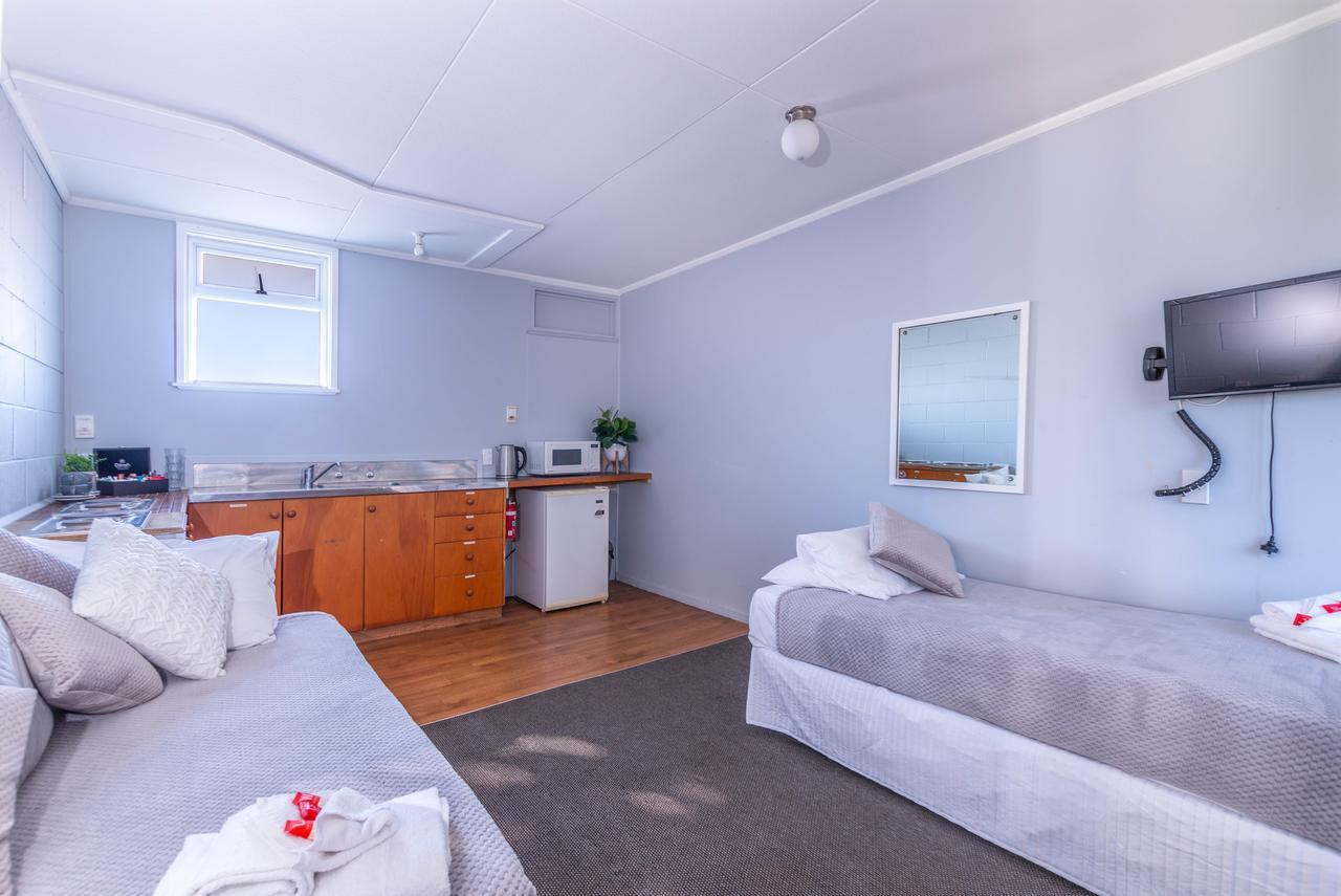 Waihi Beach Hotel Екстер'єр фото